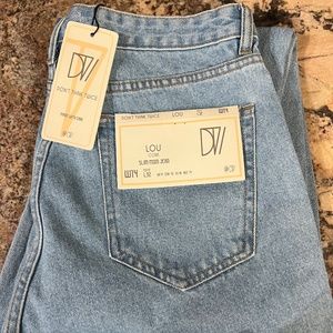 DON’T THINK TWICE Lou Core Slim Mom Jean S10US